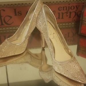 Jessica Simpson pumps